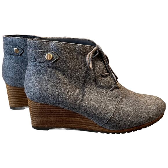 DR. SCHOLL'S Close Call Boots‎ Women's 9.5 Gray Lace Up Wedge Ankle 2.5" Heel - Picture 1 of 6